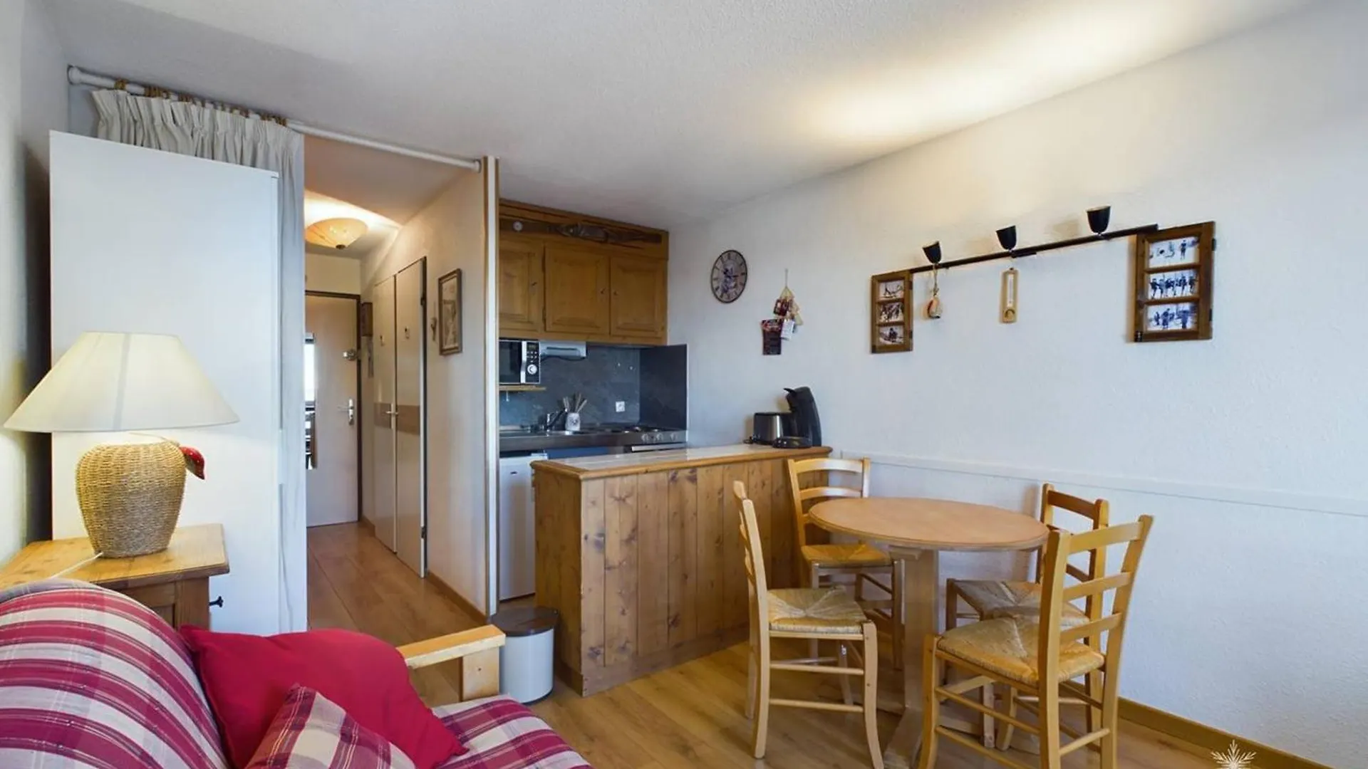 Studio Sud 4 Pers, Balcon, A 50M Des Pistes Et 200M Des Commerces, Ideal Pour Familles - Fr-1-398-629 Montvalezan France