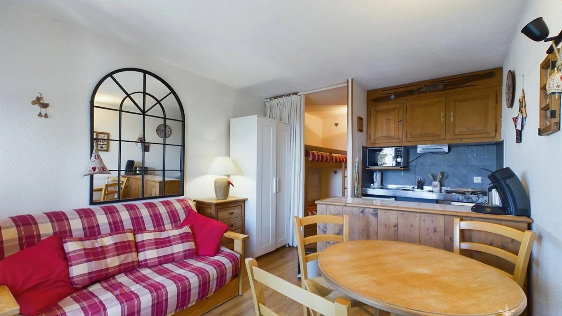 Studio Sud 4 Pers, Balcon, A 50M Des Pistes Et 200M Des Commerces, Ideal Pour Familles - Fr-1-398-629 Montvalezan